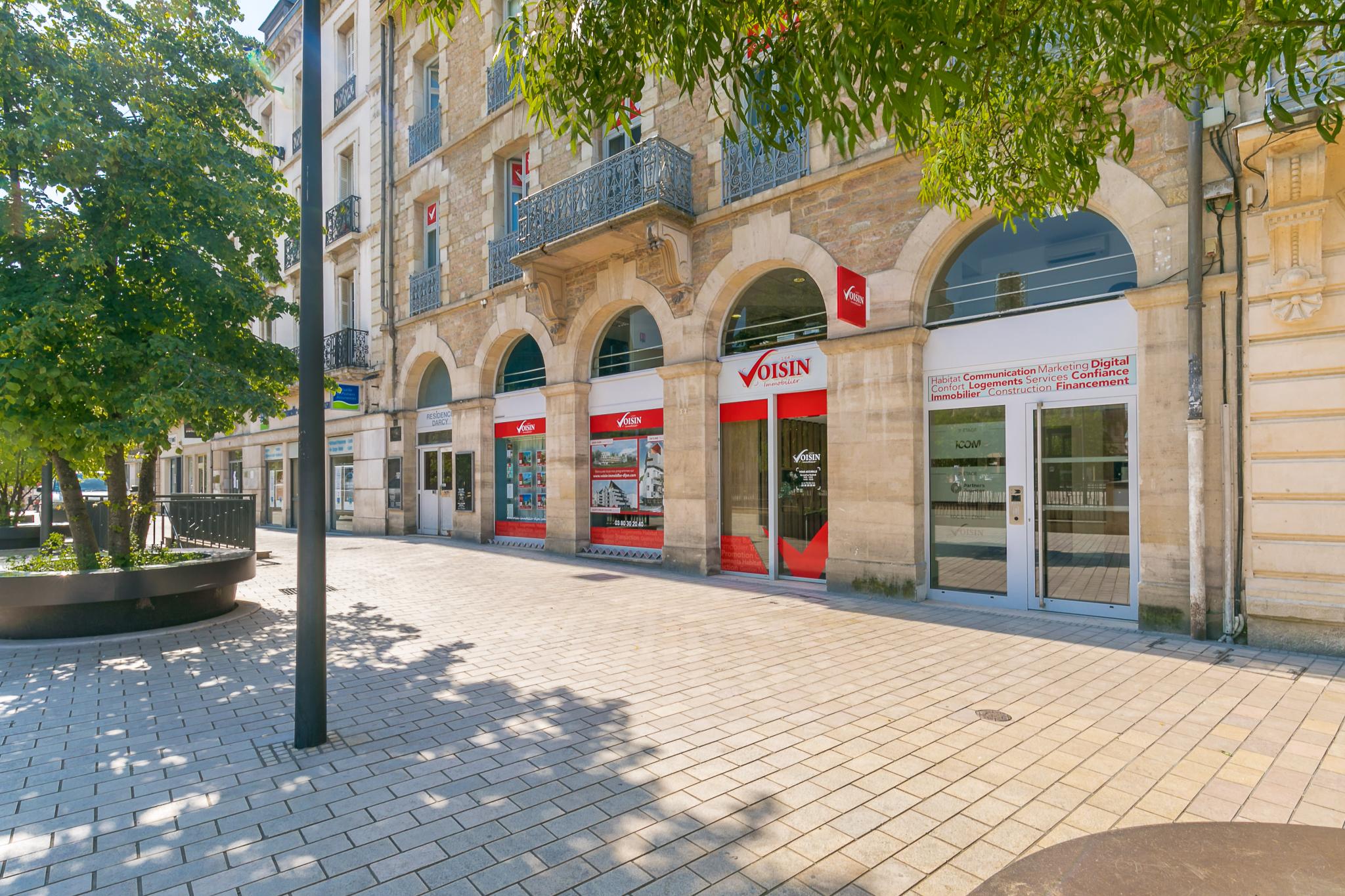Façade Voisin Immobilier Place Darcy Dijon
